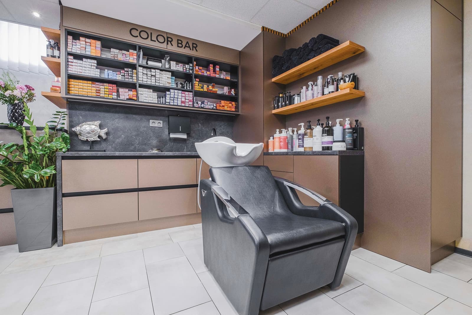 Newtone Beauty Hair - common.gallery_image
