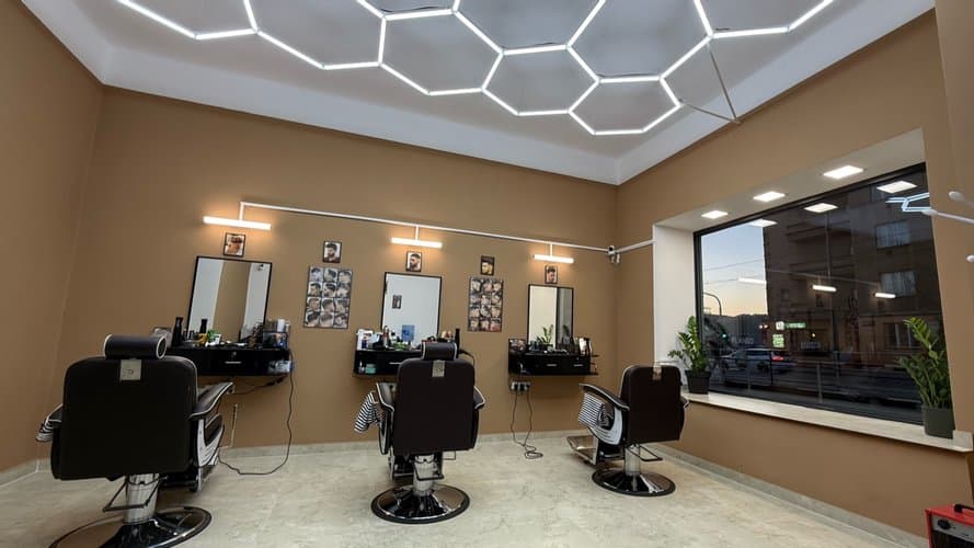 Barber Shop u Bohemky - Gallery Image 1