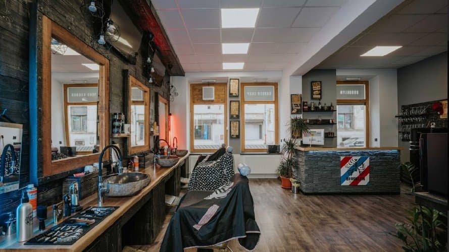 BROOKLYN BARBER SHOP - Gallery Image 1