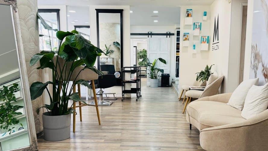 M Salon Alfa Pasáž - Gallery Image 1