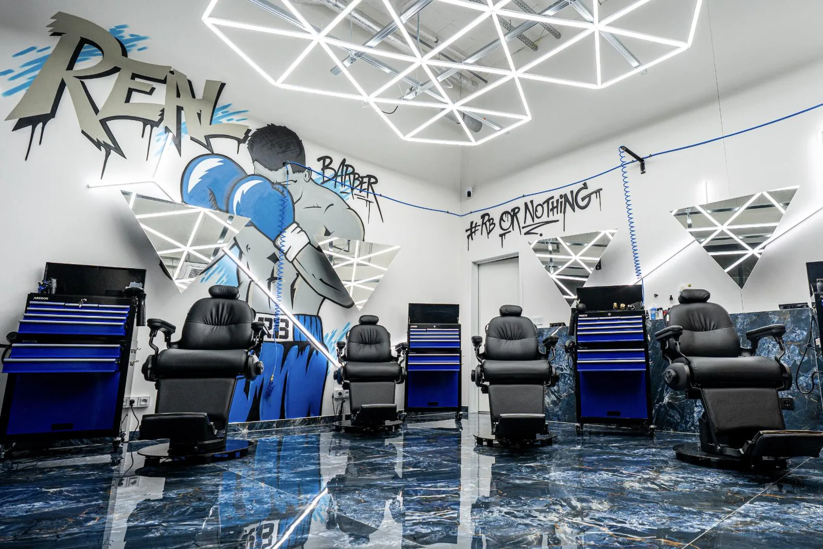 Real Barber Hagibor – interiér salonu