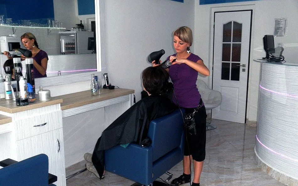 Foukaná – ukázka práce, Kadeřnictví Plzeň Salon Nicol