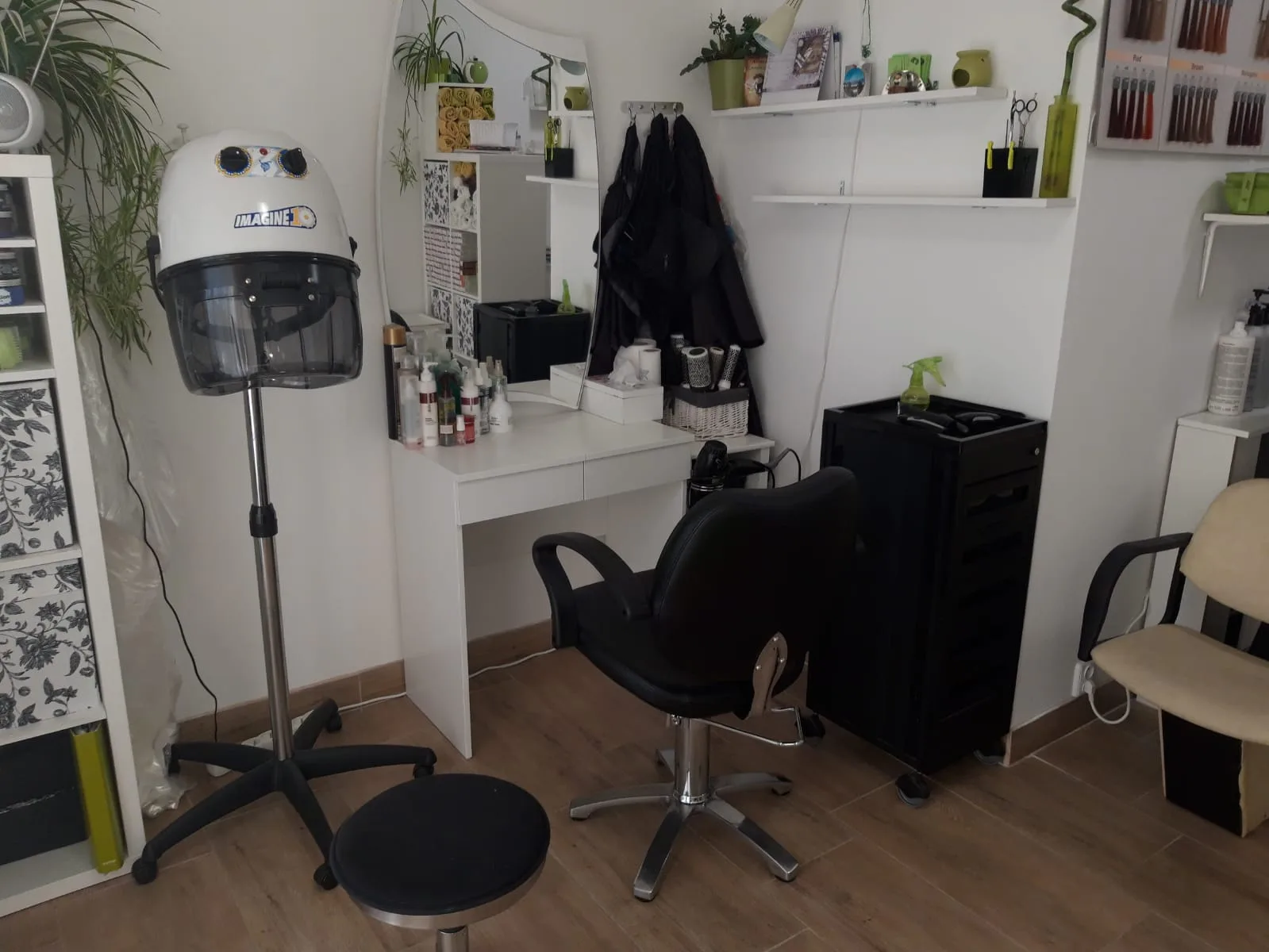 Kadeřnictví Iveta Dolejšová – interiér salonu