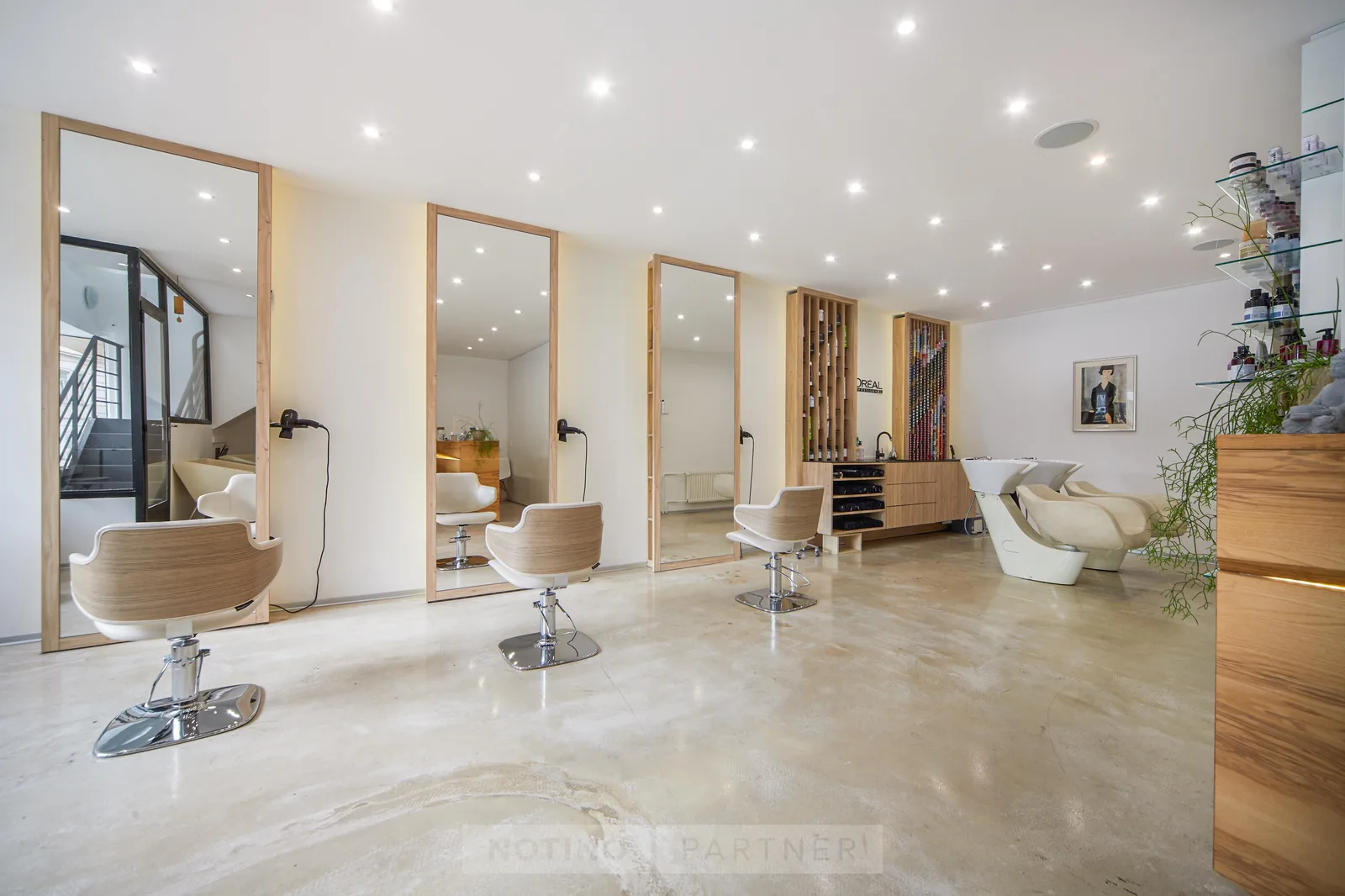 MM Hair Care – interiér salonu
