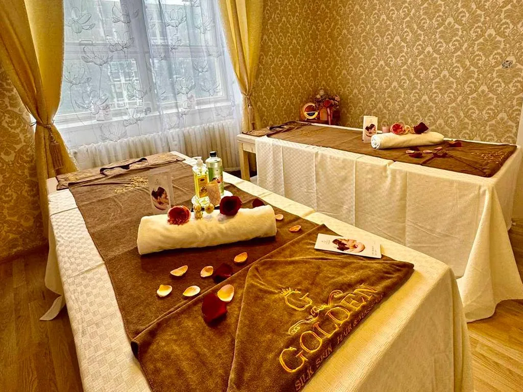 Golden Zen – interiér salonu