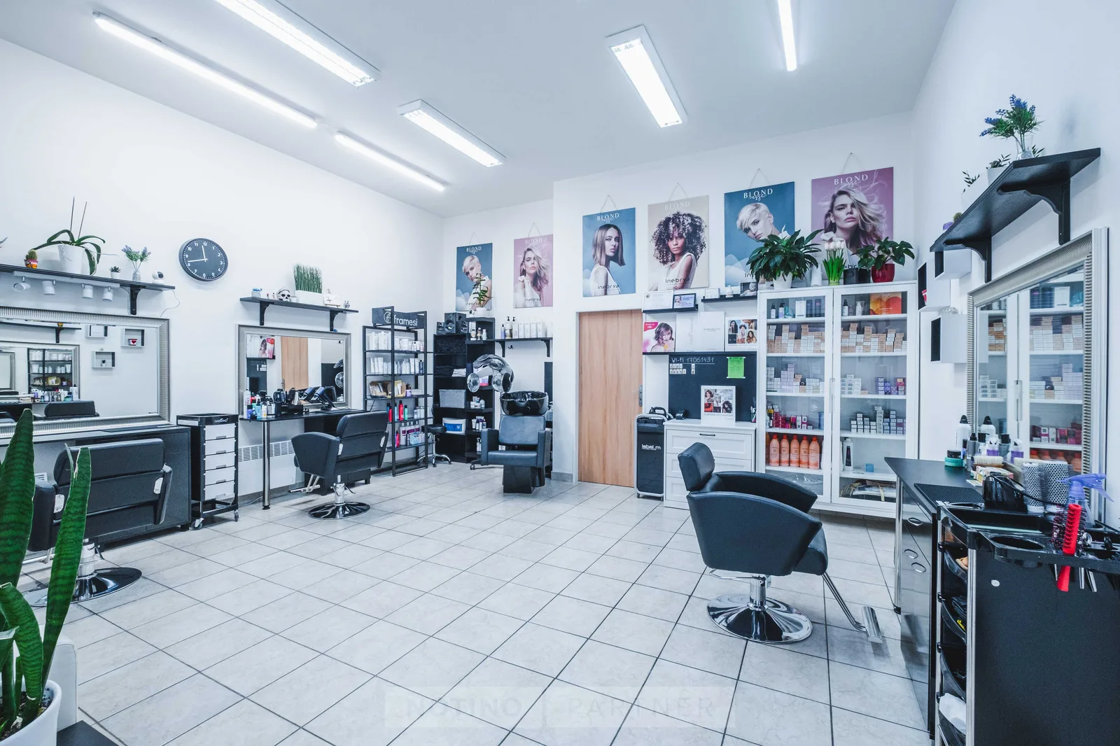 NV hair studio – interiér salonu
