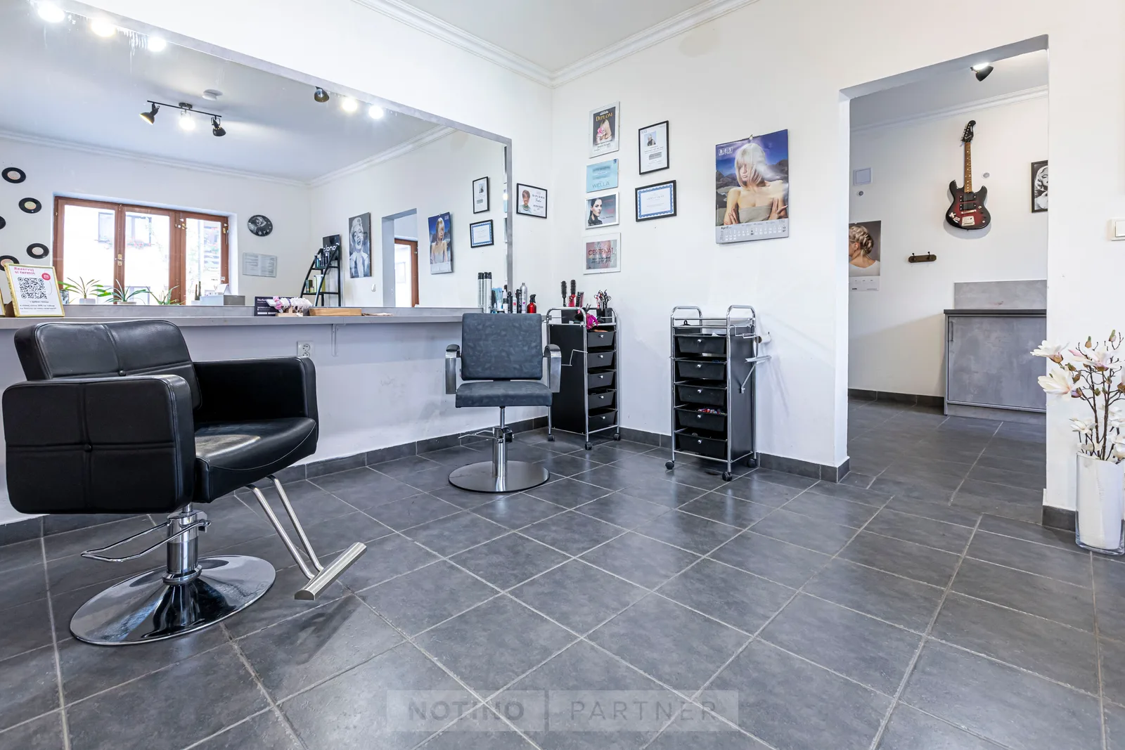 Monroes Hair – interiér salonu