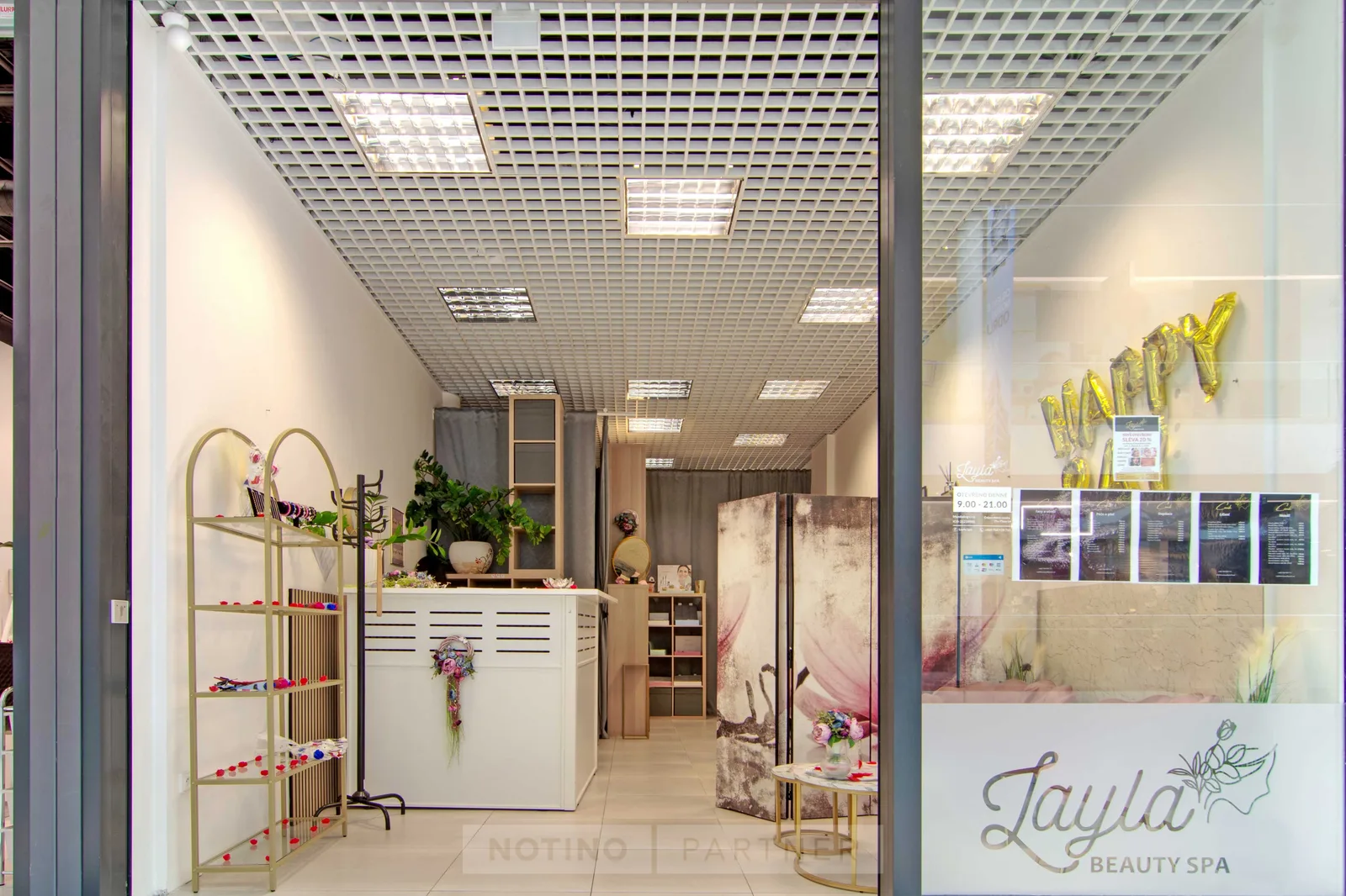 Aura Lashes Spa – interiér salonu