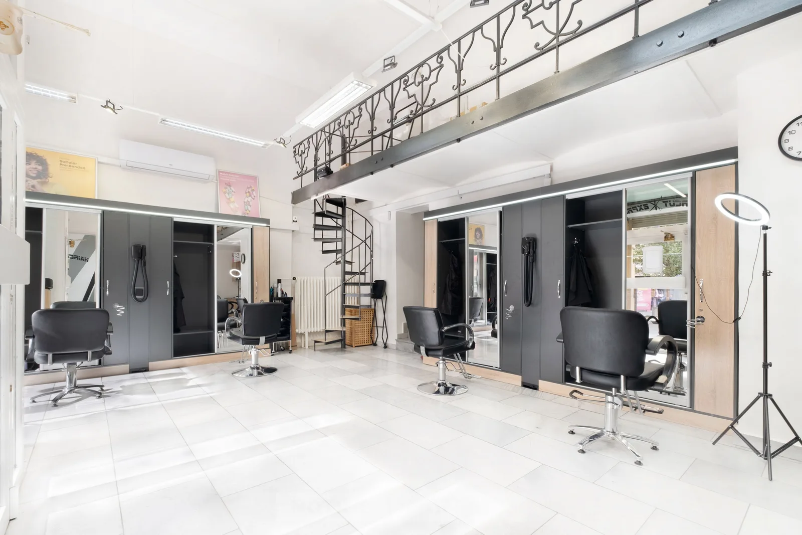 Haircutexpress – interiér salonu