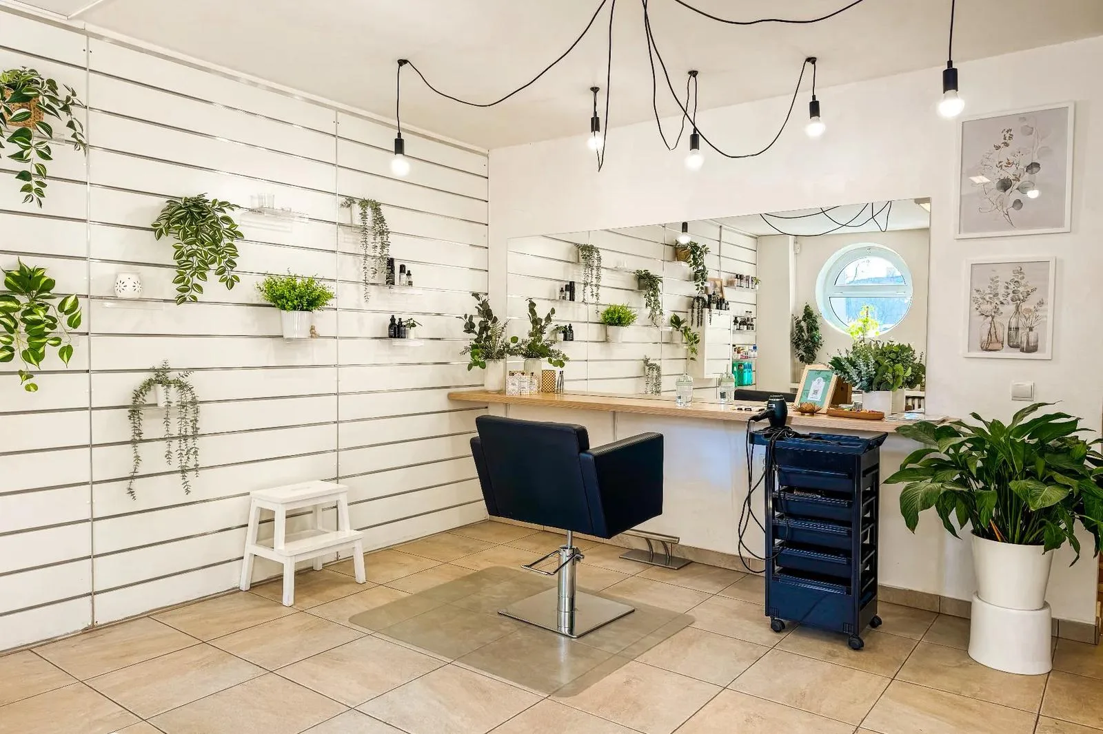 Ateliér…na krásno – interiér salonu