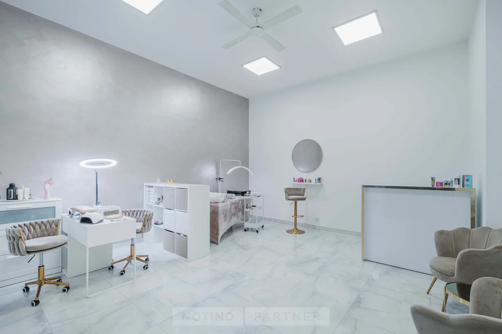 Royal Studio – interiér salonu