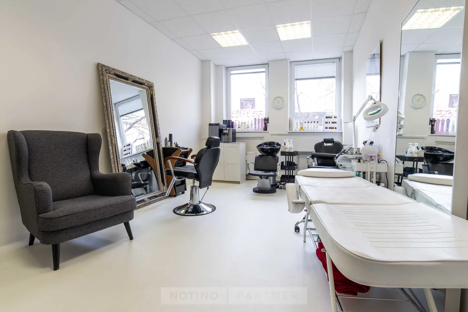 Salon u Moniky – interiér salonu