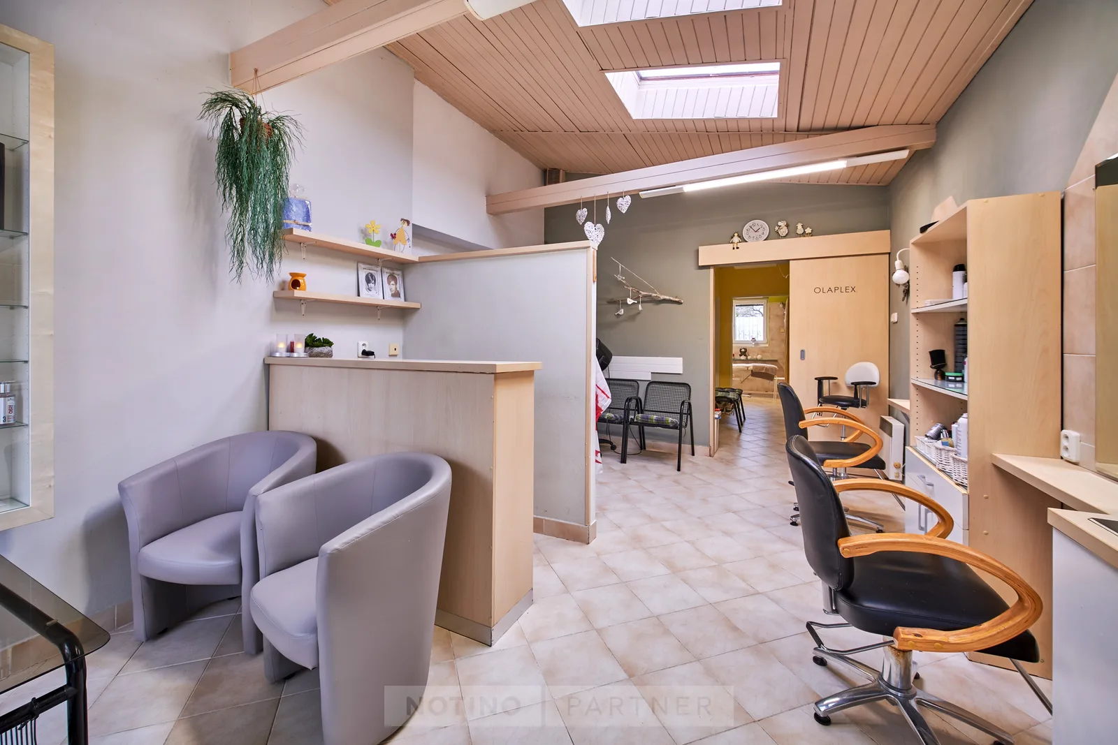 Kosmetik – Alexa – interiér salonu