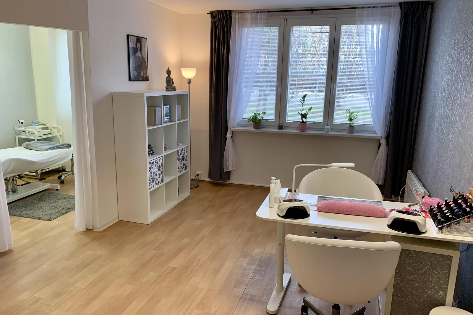 Nehtové a kosmetické studio – interiér salonu