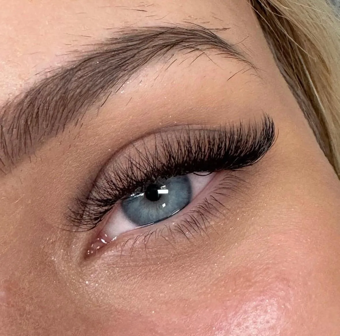 Volume lashes nové – ukázka práce, Kosmetické služby Monika Šináglová