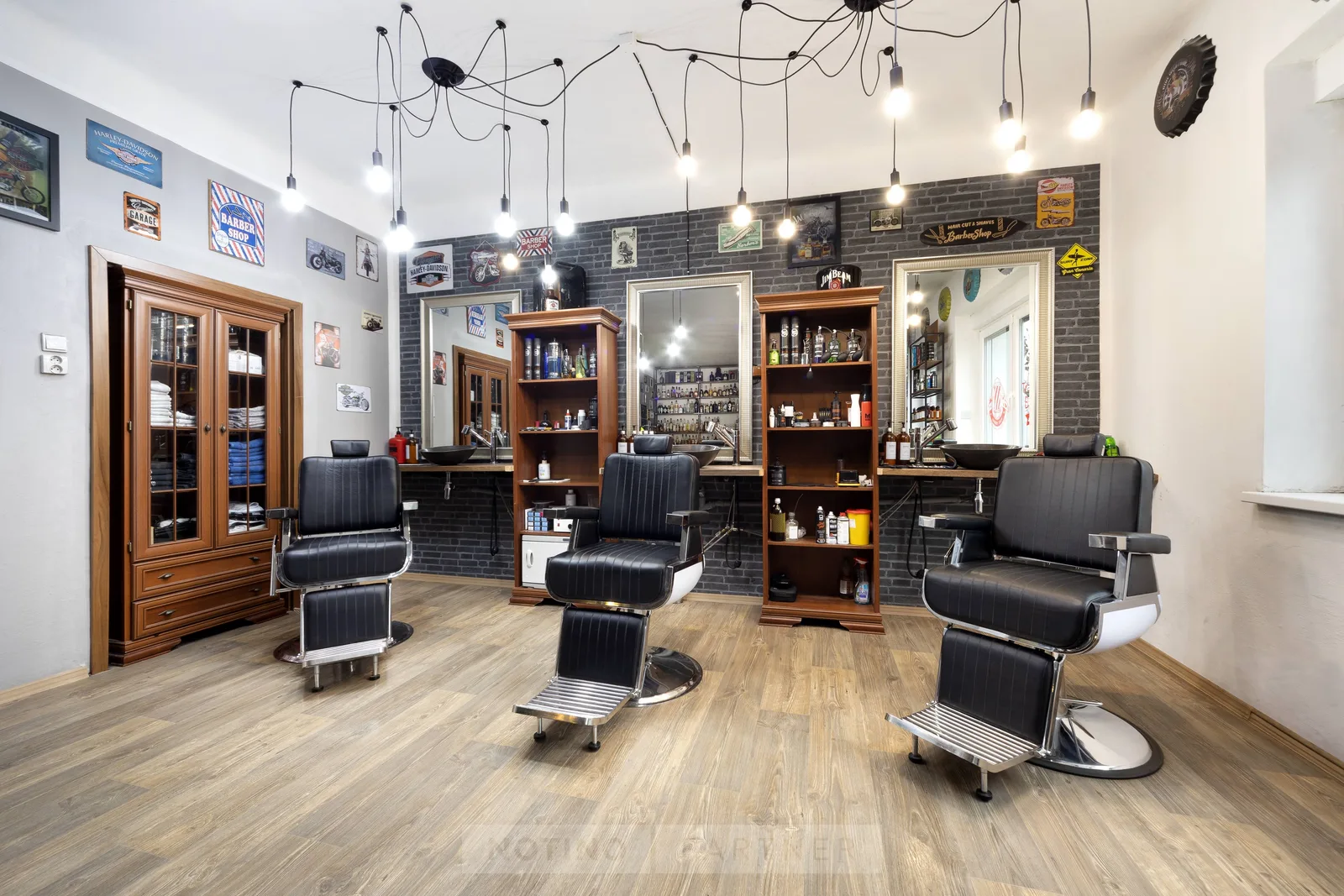 JK Barber Shop – interiér salonu