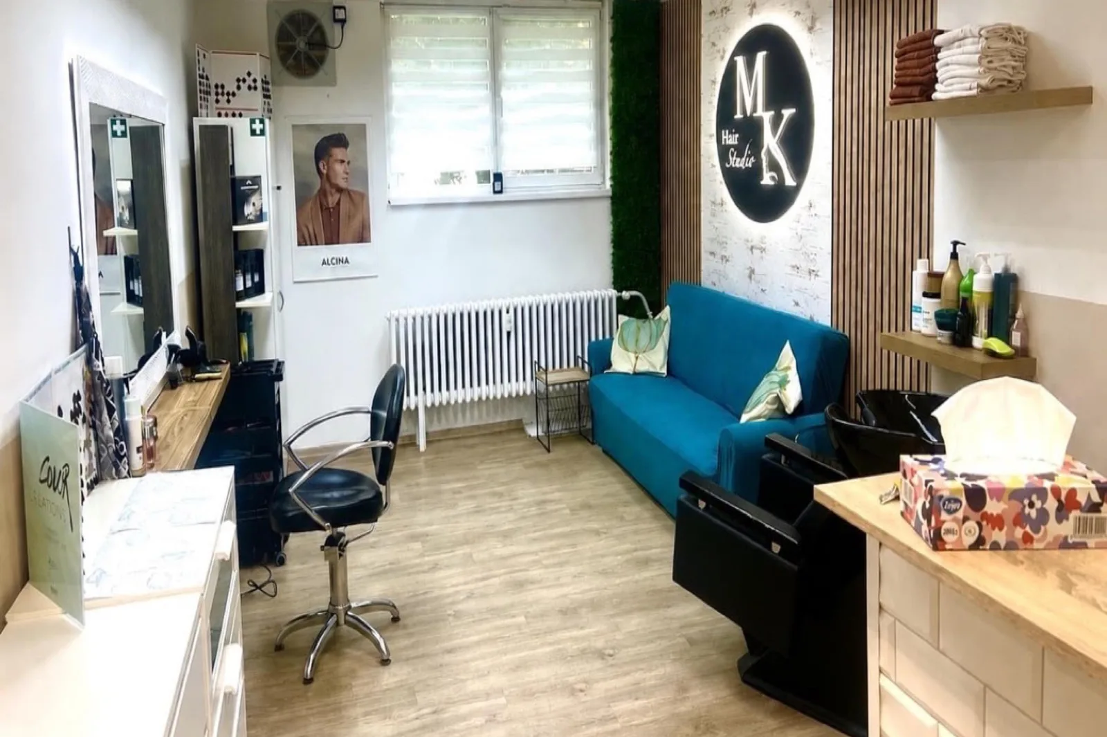 MK Hair Studio, MARTIN KANIS – interiér salonu