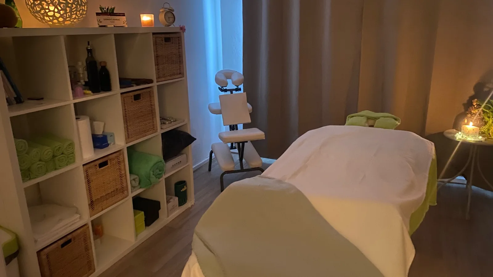 Studio Nadechnout se – interiér salonu