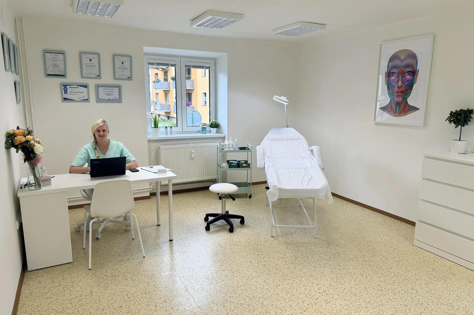 Elegance Medical - MUDr. Karolína Handlová – interiér salonu