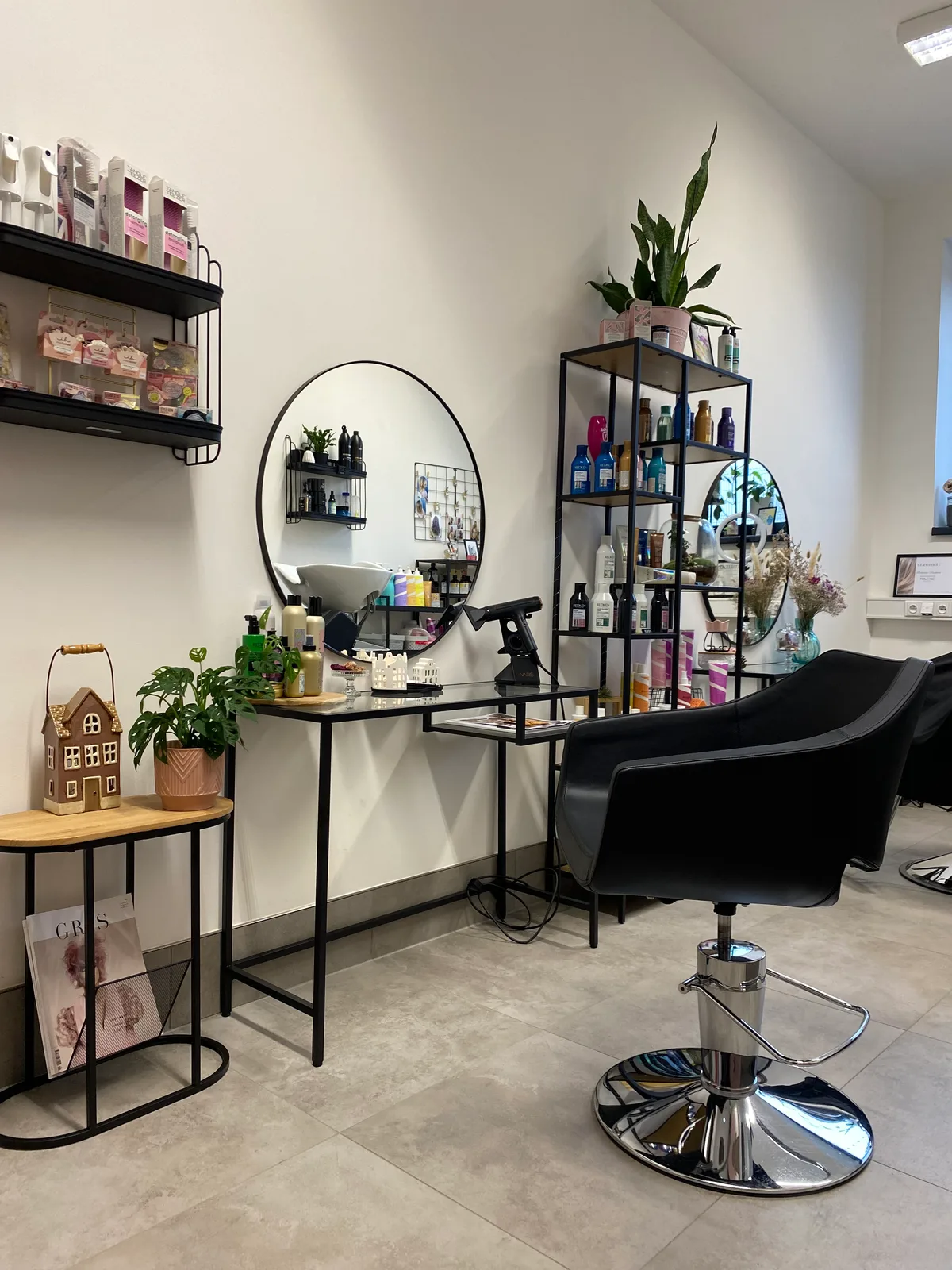Salon Vlásková – interiér salonu