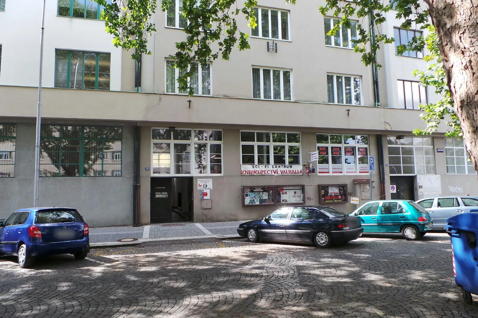 Alena Soókyová Studio B.A.S.T. – fotografie salonu