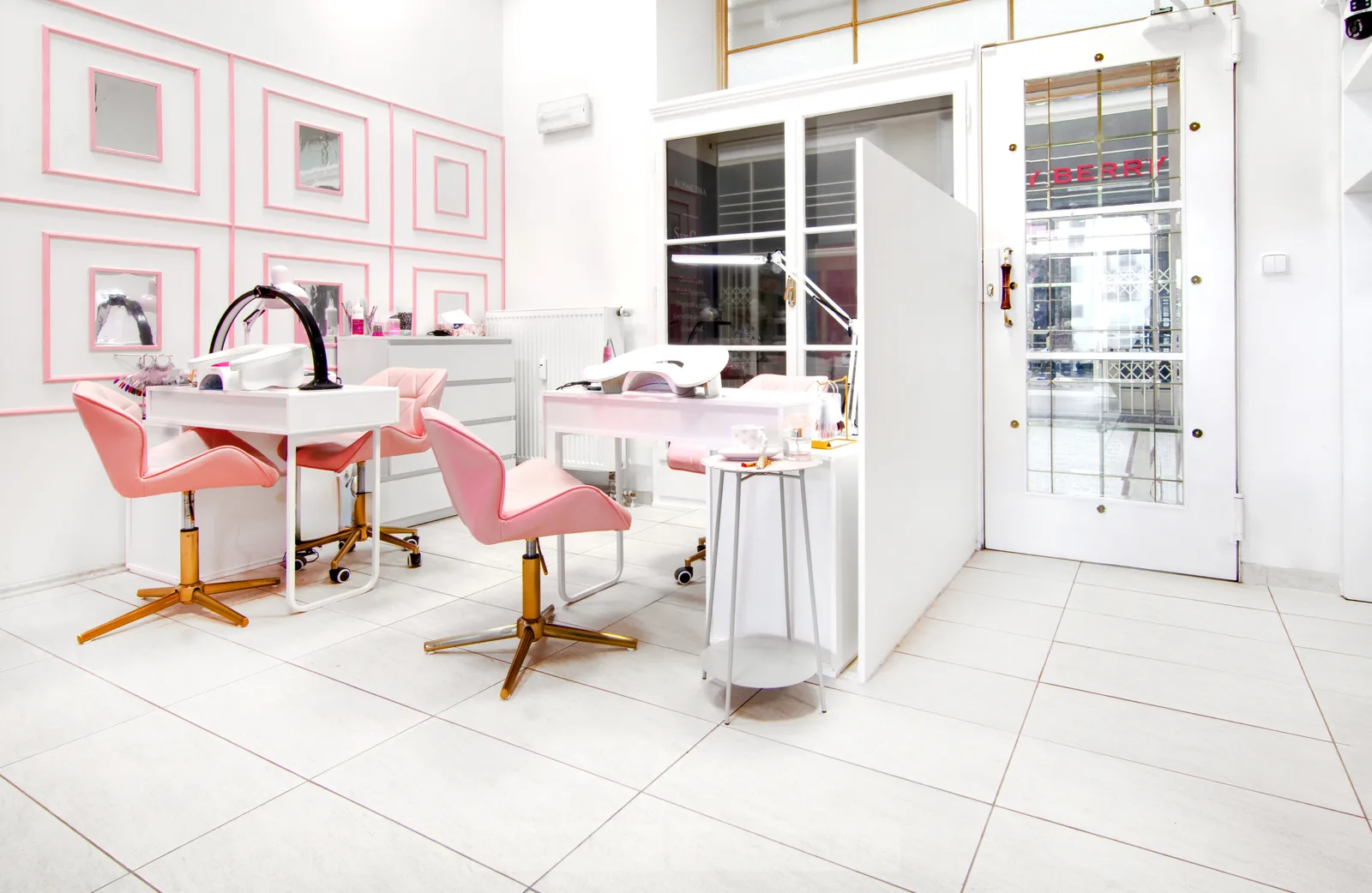kedys.nailss – interiér salonu