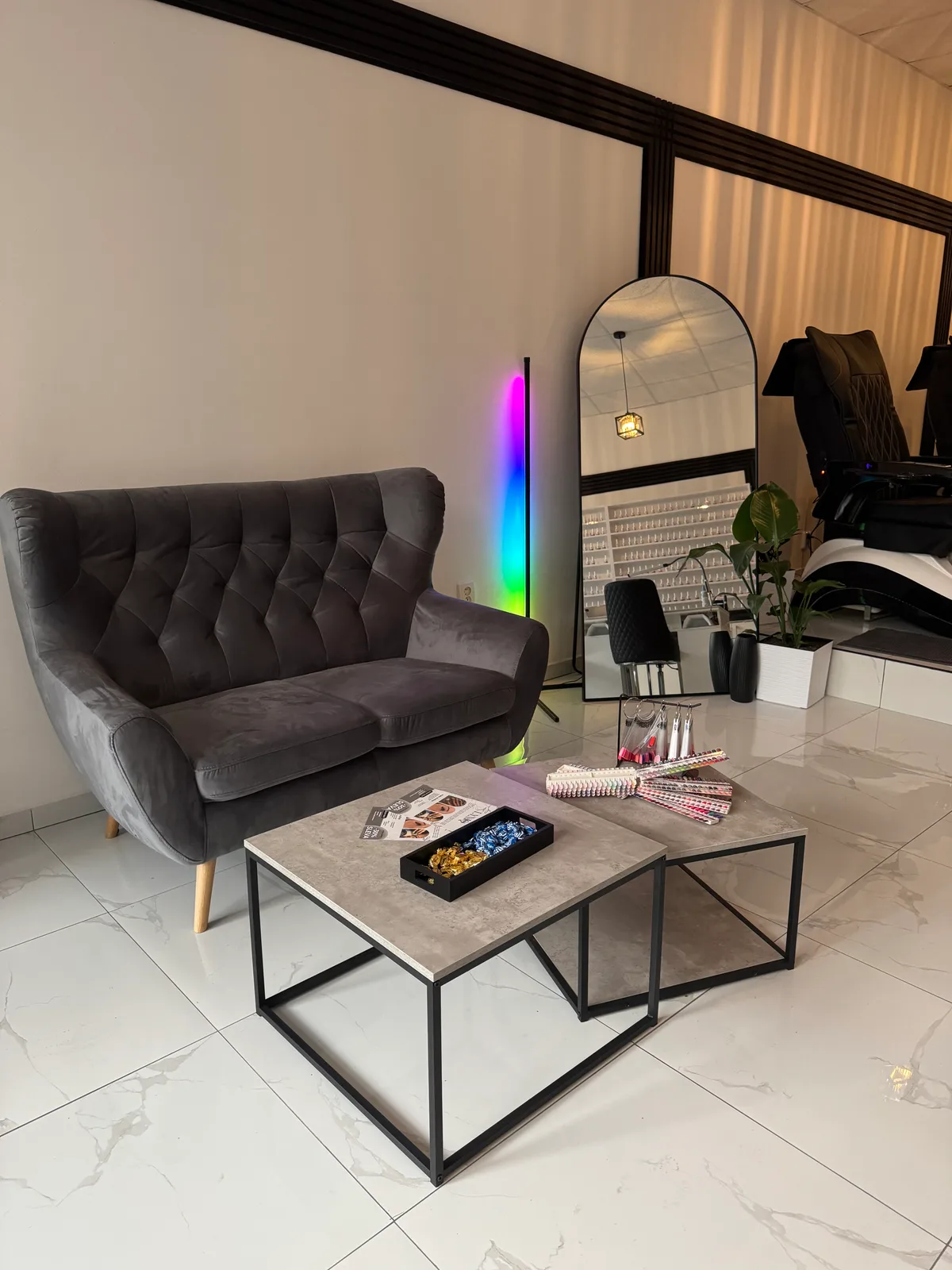 LYNIQ STUDIO – interiér salonu
