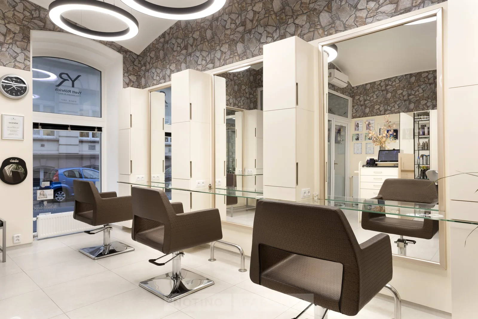 Yvett Röhrich kadeřnický salon – interiér salonu