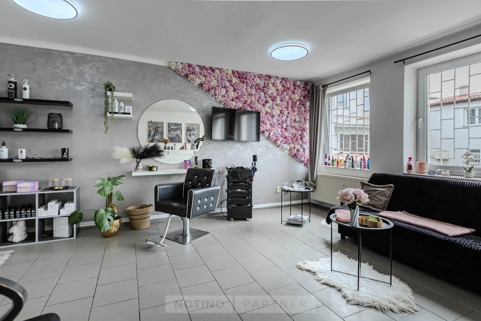 Laila Hair Artist – interiér salonu