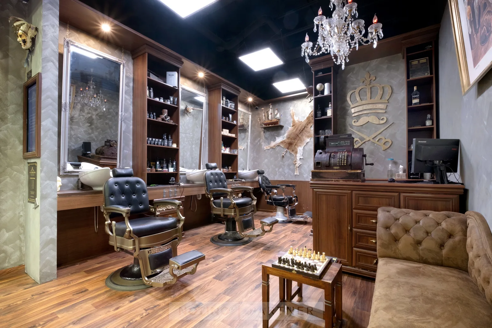 ROYAL BARBER & SHOP Jihlava OC CityPark – interiér salonu