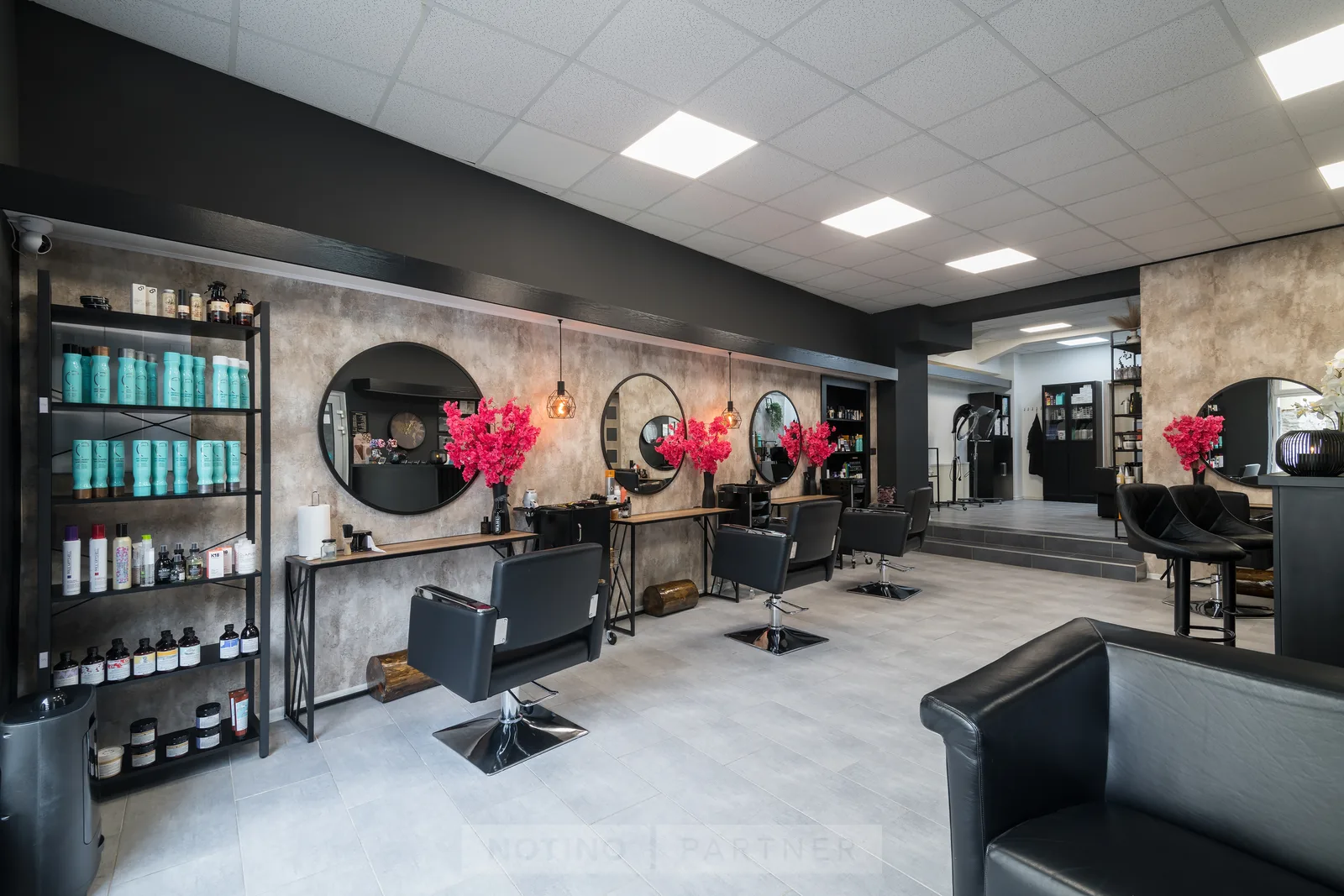 LUMÉA SALON HAIR BEAUTY & HEADSPA – interiér salonu