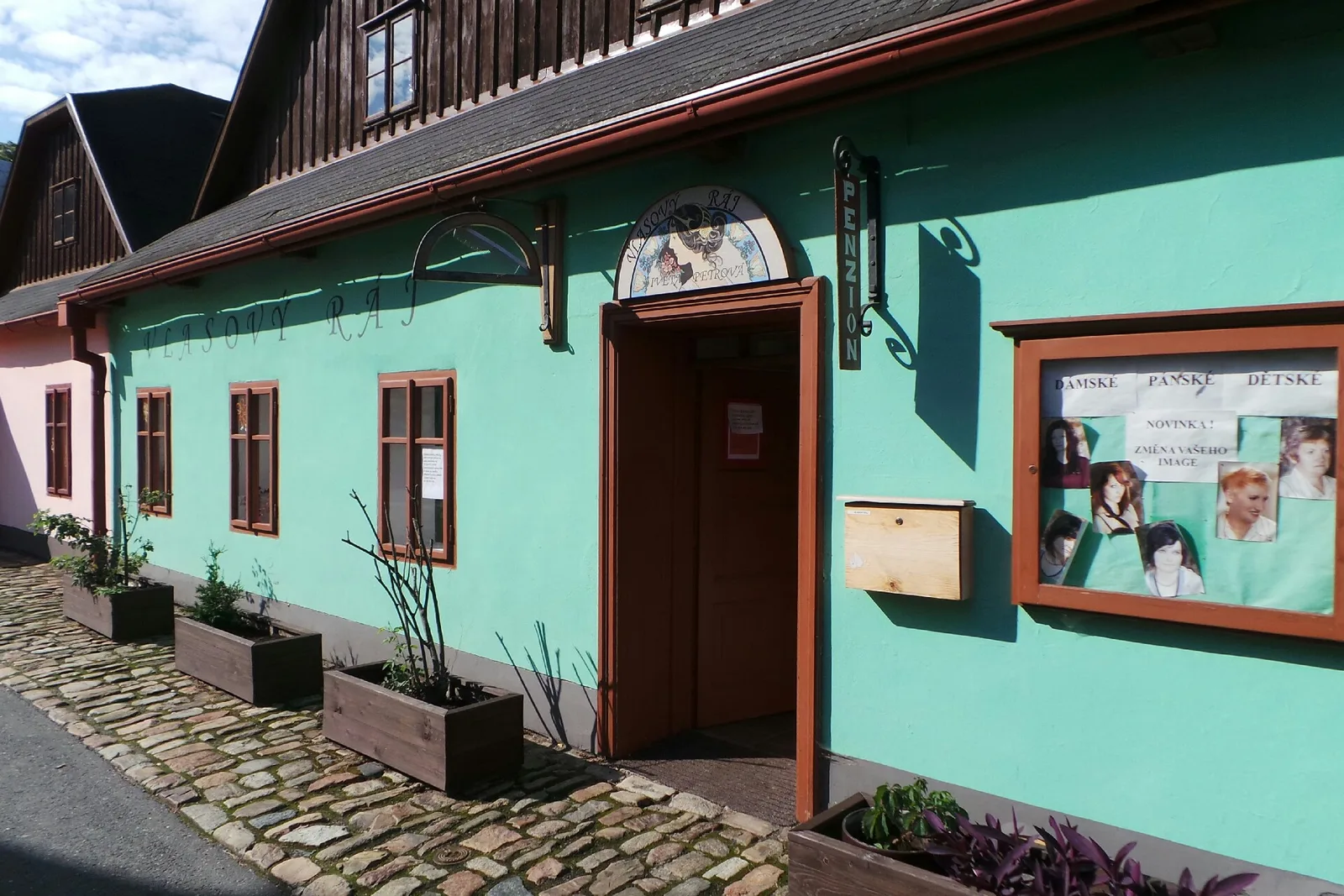 Vlasový ráj – fotografie salonu