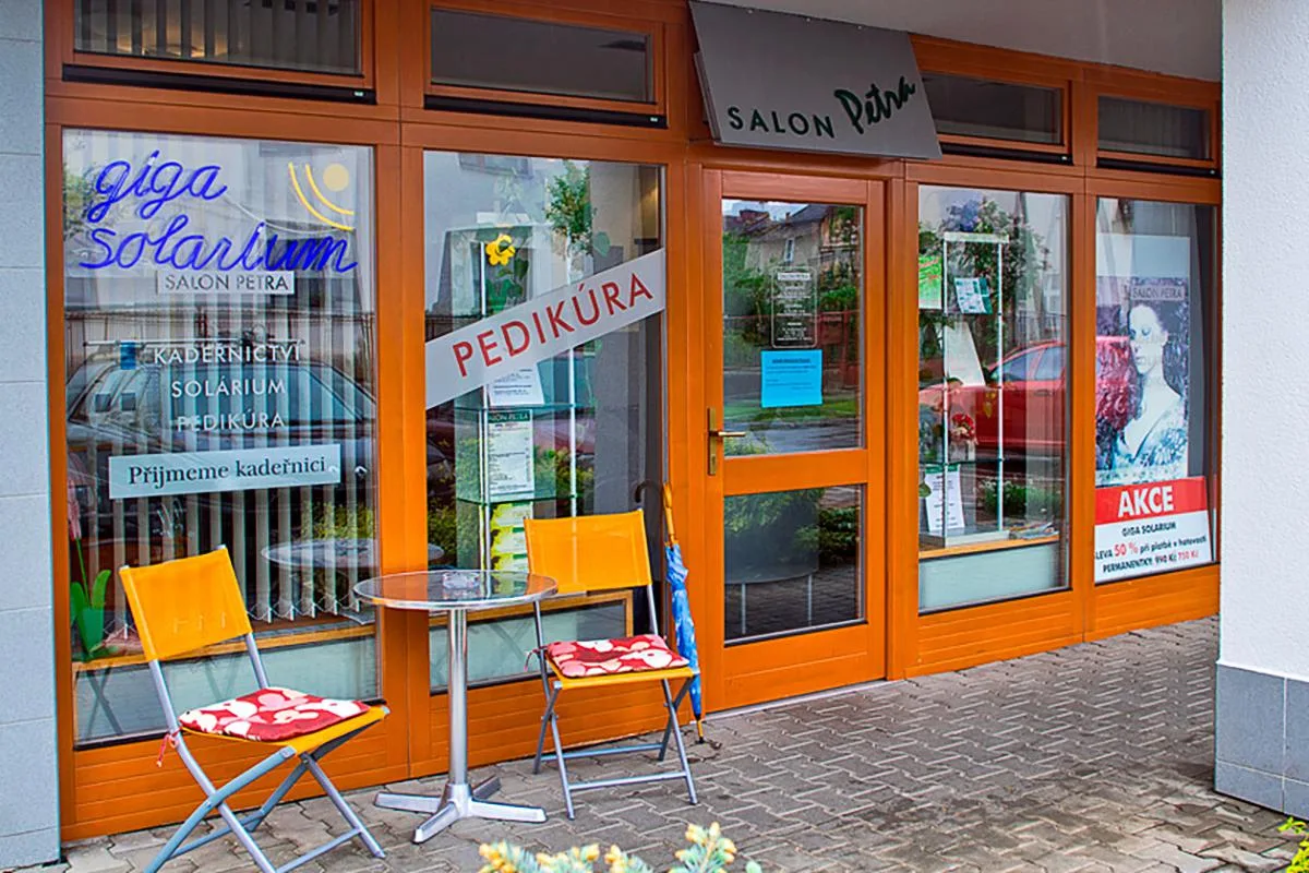 Salon Petra - Kadeřnictví, solárium a pedikúra – fotografie salonu