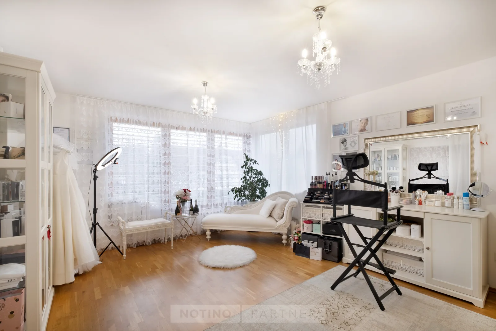 Mavistudio – interiér salonu