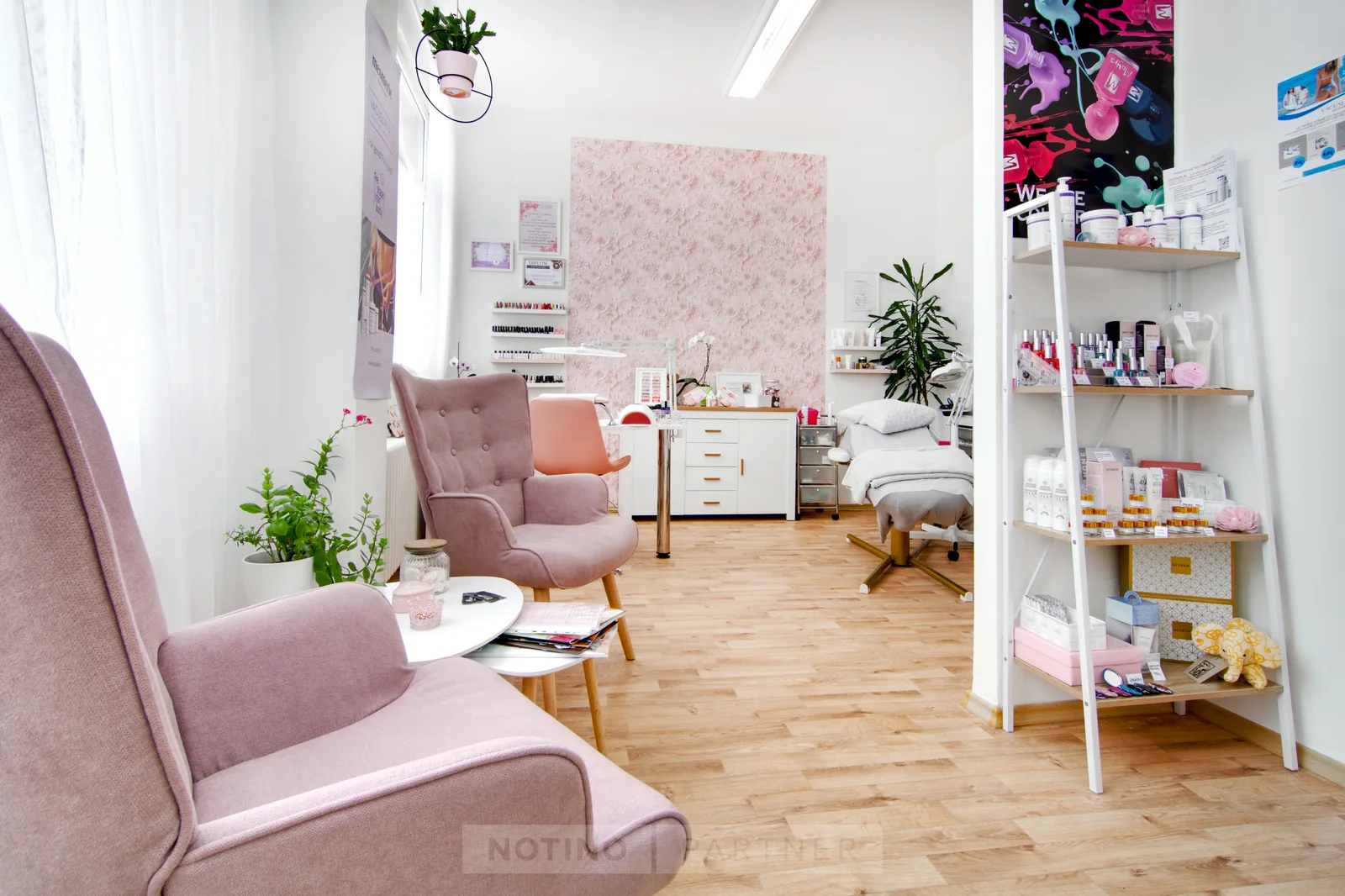 G & J salon – interiér salonu