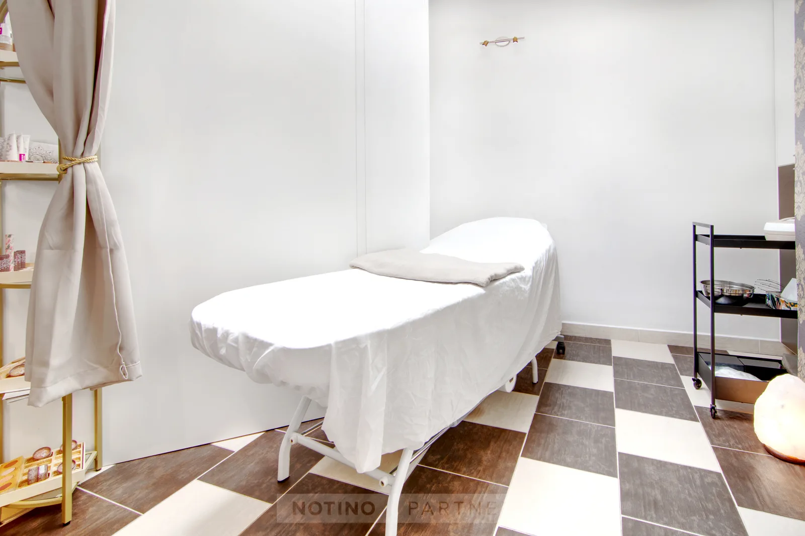 KMS STUDIO Zuzana Műller – interiér salonu