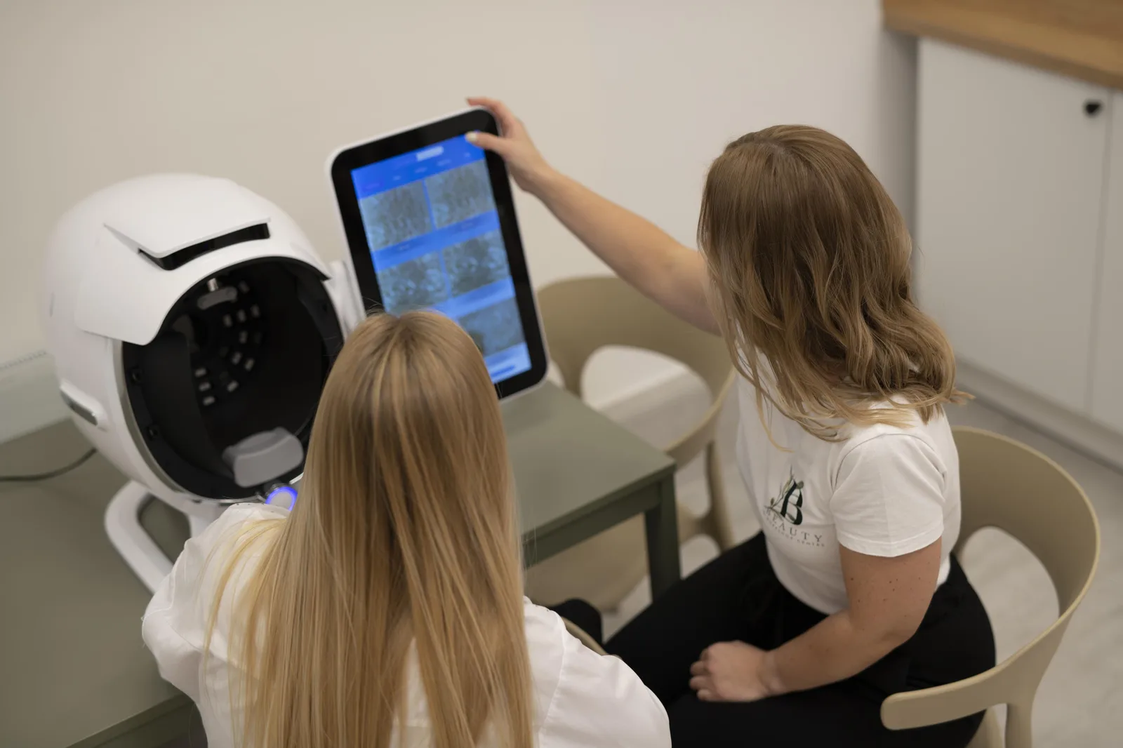 Analýza pleti přístrojem s AI – ukázka práce, Beauty & Workshop Centre