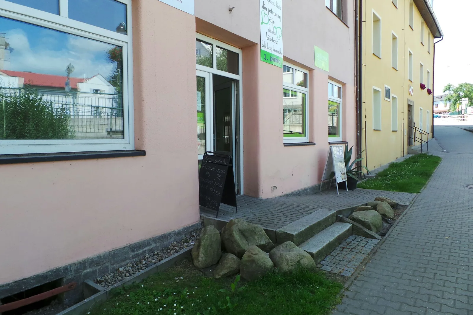 Nehtová modeláž CPetta – fotografie salonu
