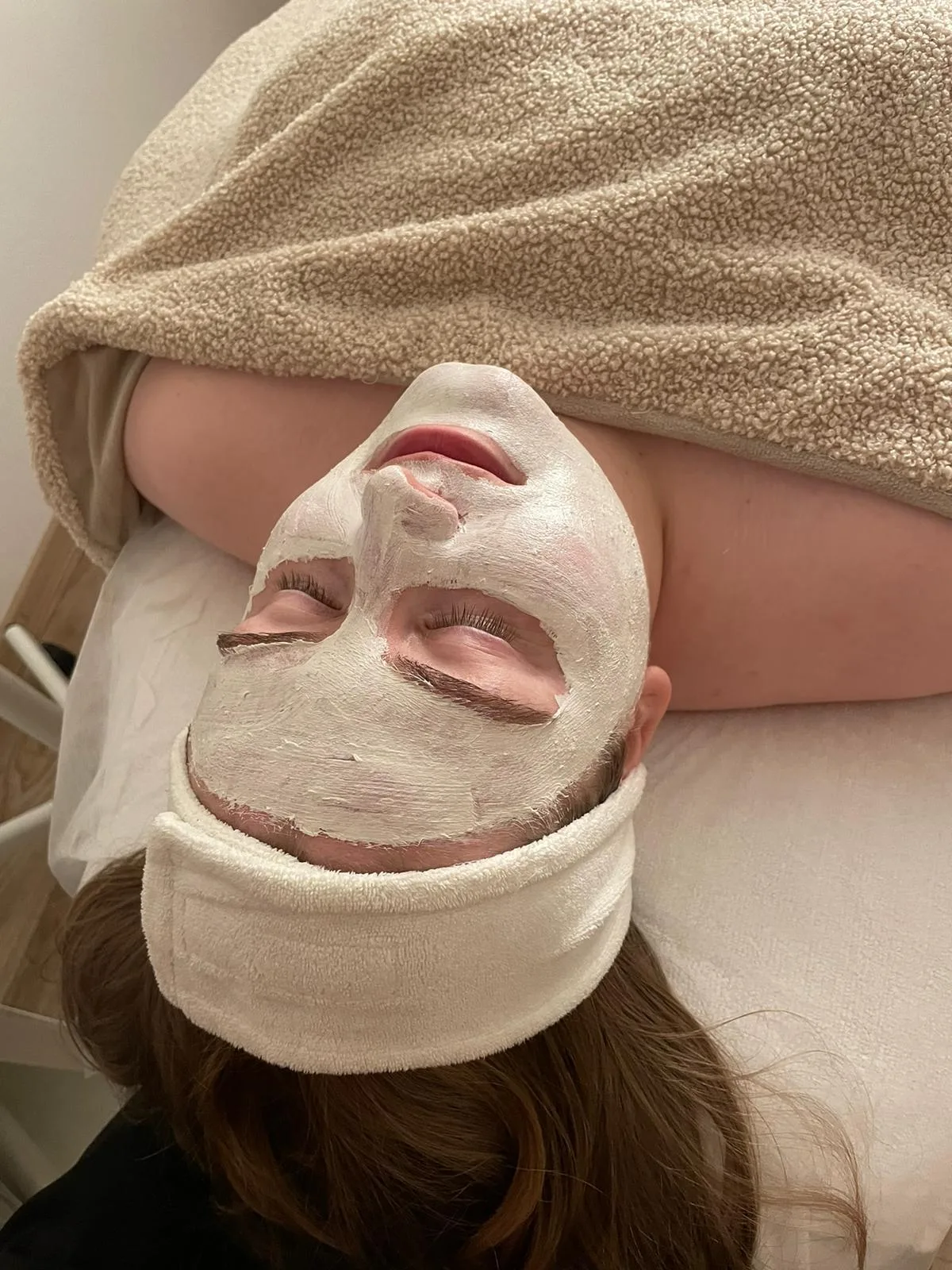 Kompletní kosmetická péče – ukázka práce, Kosmetický salon Pure