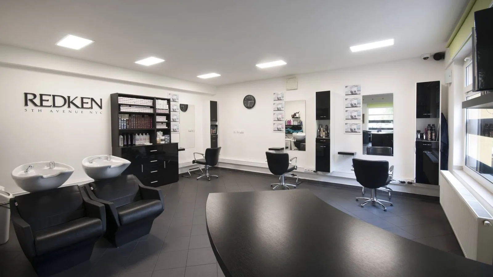 Salon Mikkelsen – interiér salonu