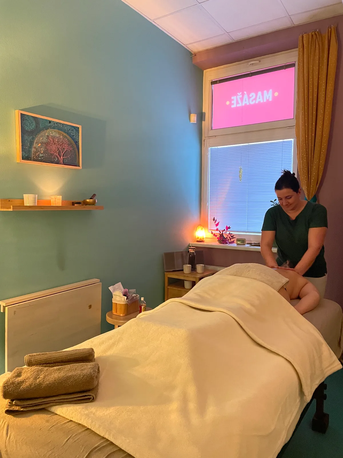 Relaxační masáž – ukázka práce, Masáže Anmima