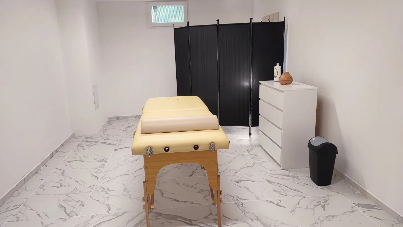 Masáže v Karviné - Tomáš Mikula, IČ: 23239263 – interiér salonu