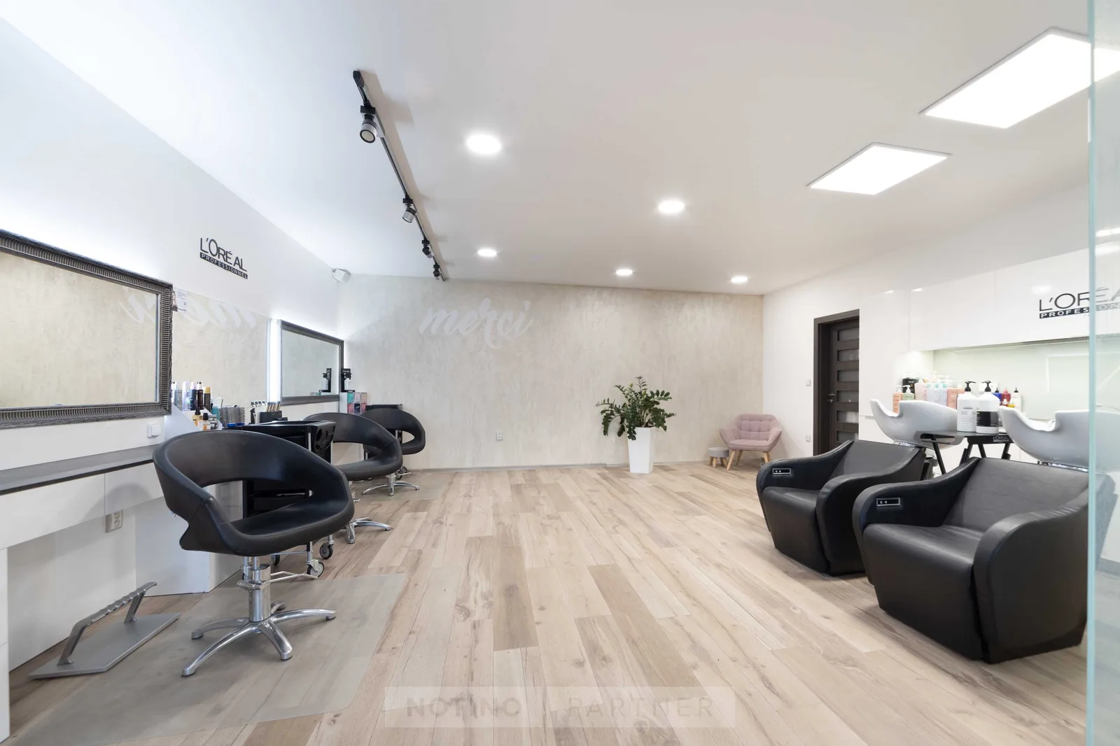 Salon Merci – interiér salonu