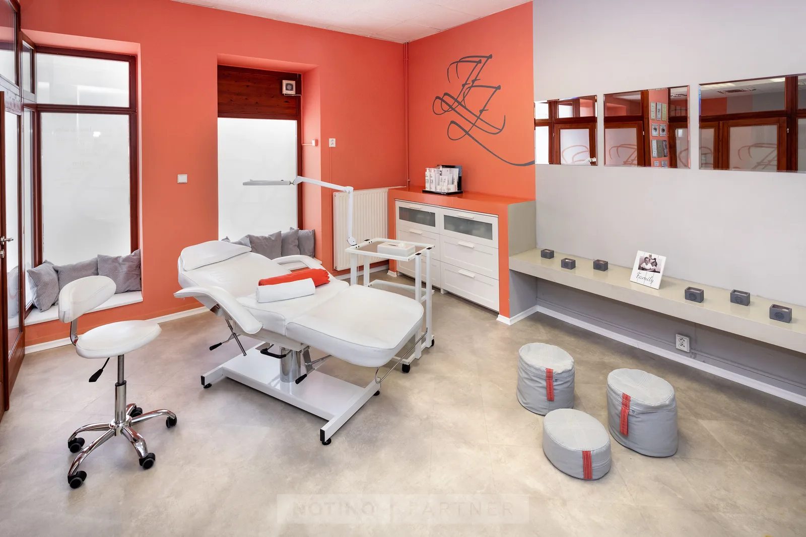 Salón mé ženy – interiér salonu