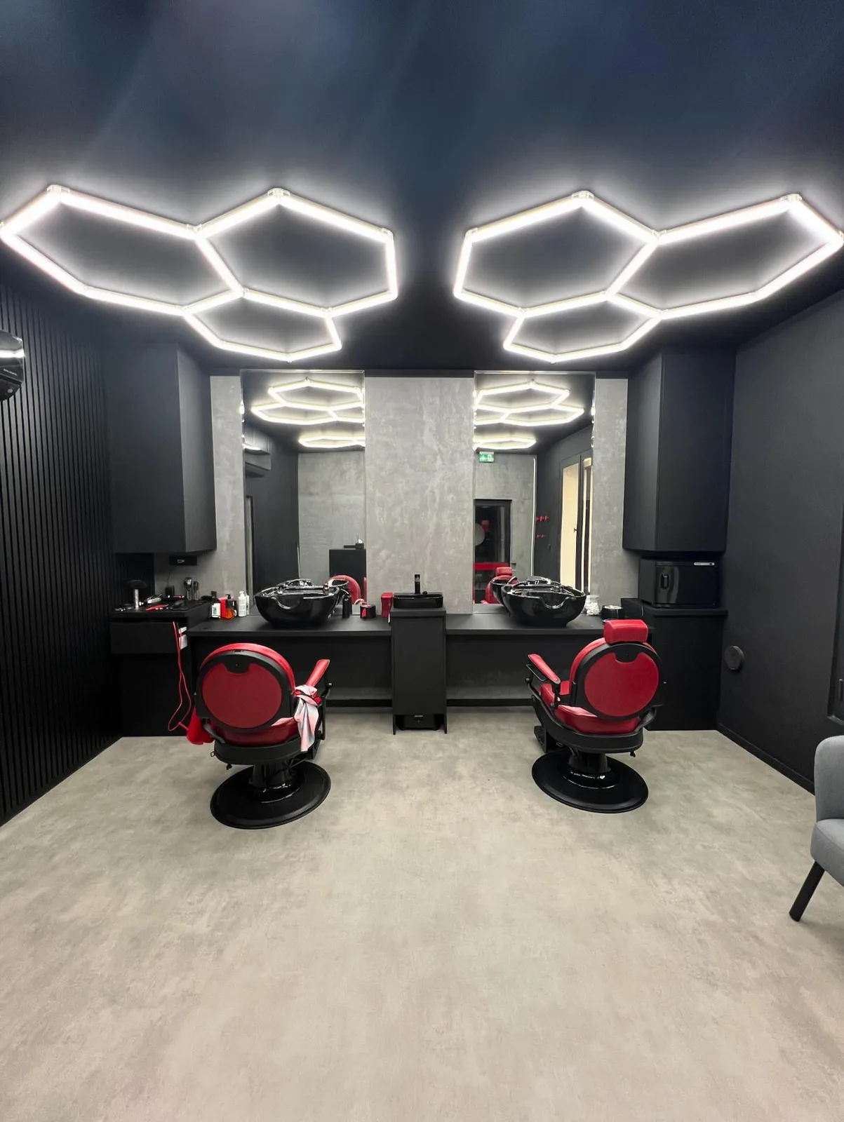 Barys barbershop – interiér salonu