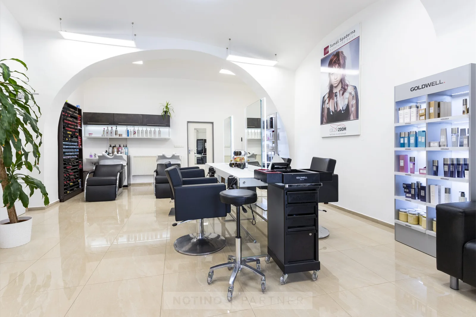 Tomáš Spaderna Kadeřnický Salon – interiér salonu
