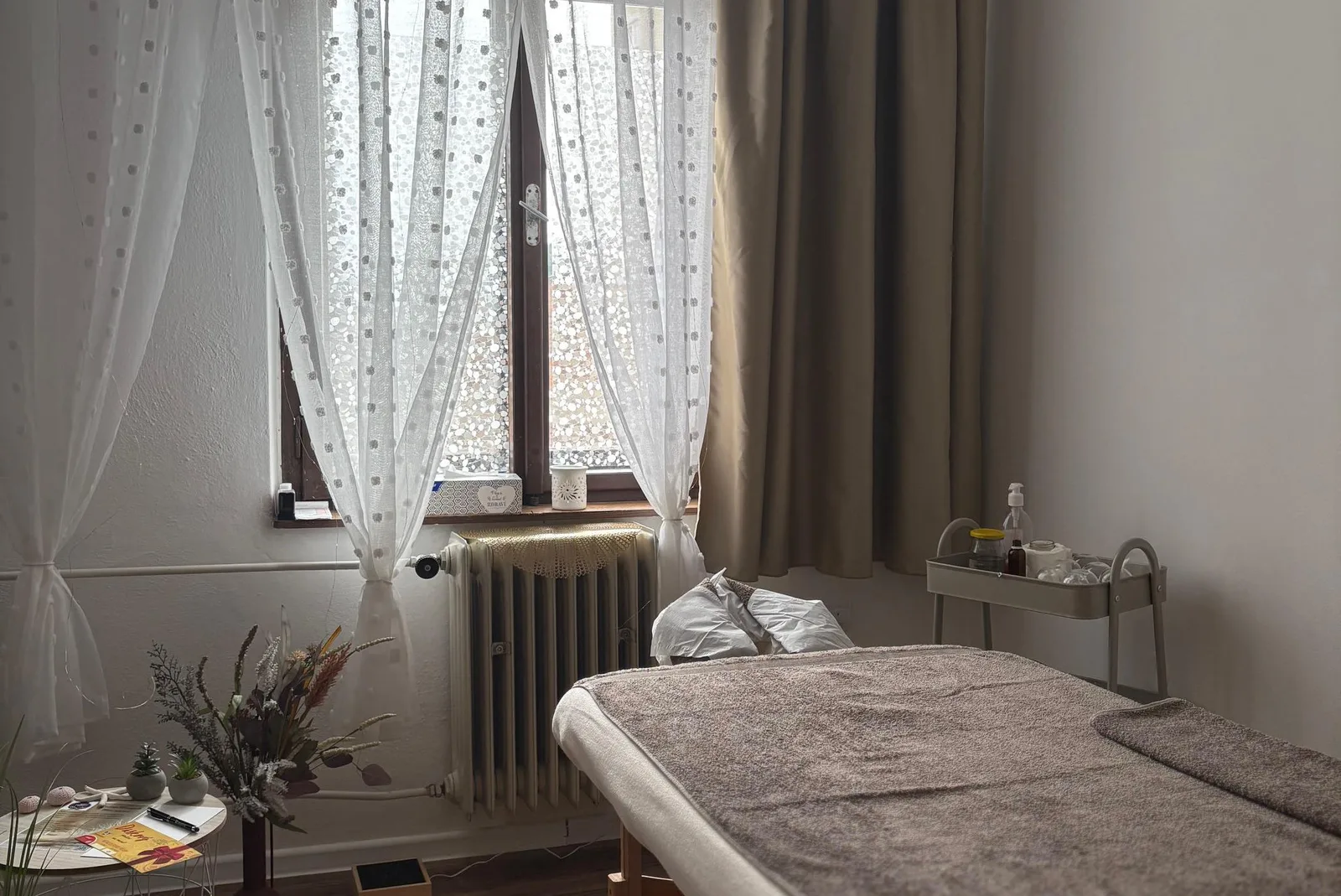 Jiří Dokoupil - Centrum celostní péče – interiér salonu