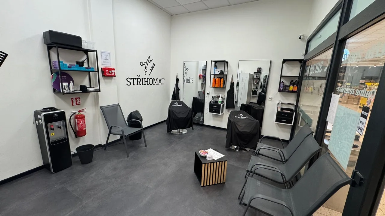 Střihomat – interiér salonu