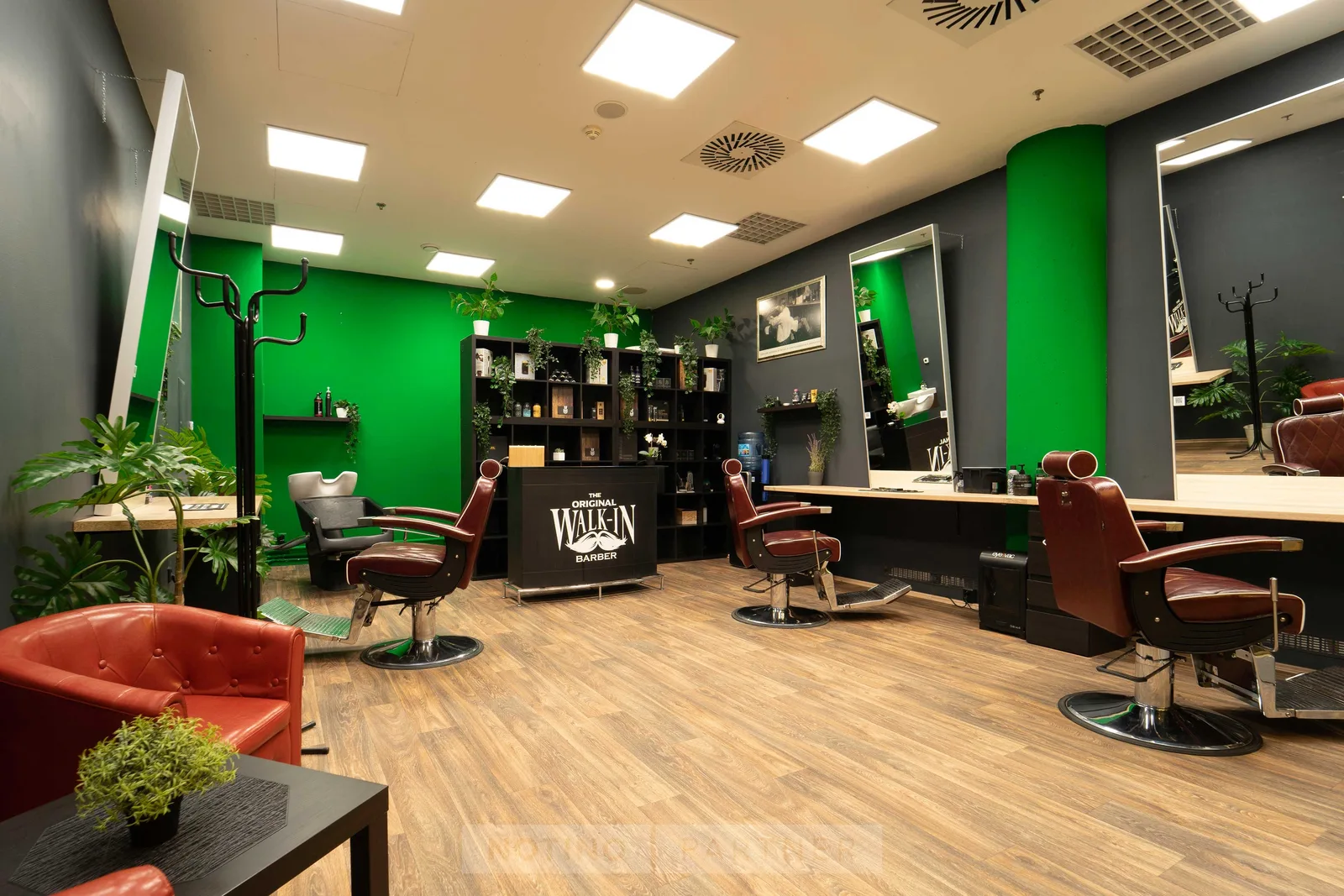 Walk-In Barber Liberec – interiér salonu