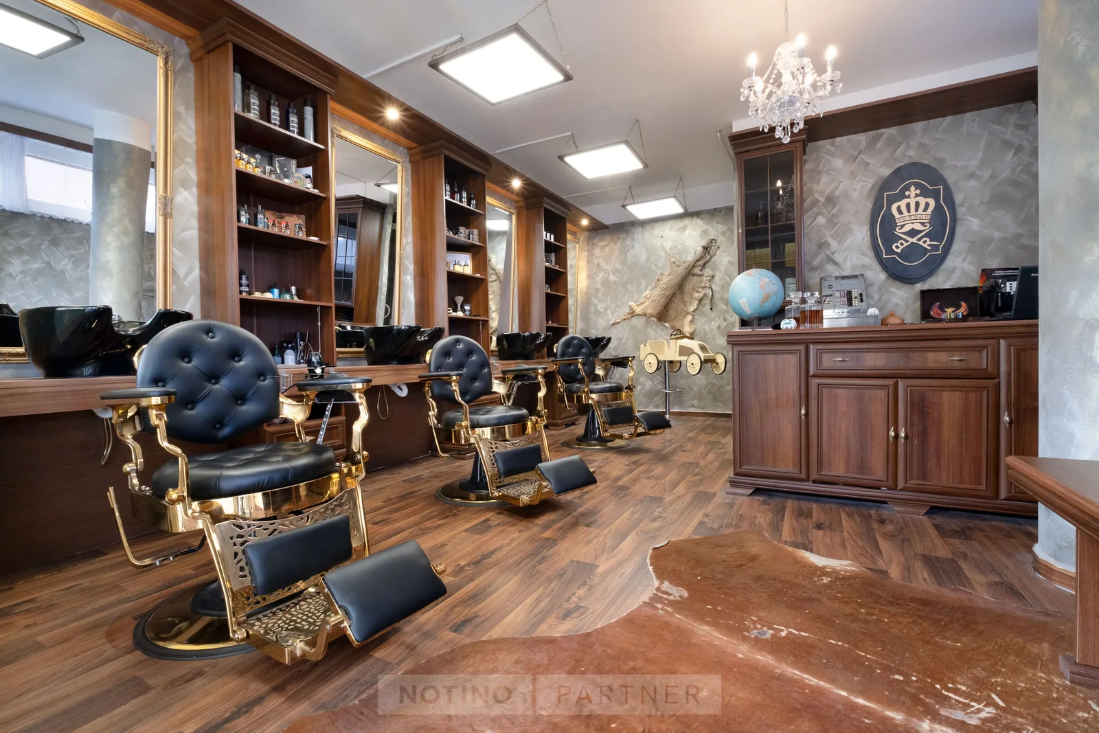 ROYAL BARBER & SHOP Kuřim – interiér salonu